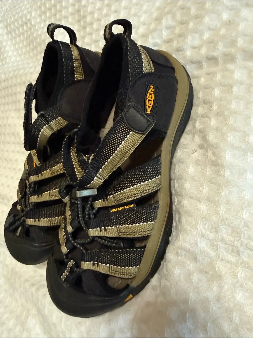 Keen Kids Newport Black and Tan Outdoor Sandals